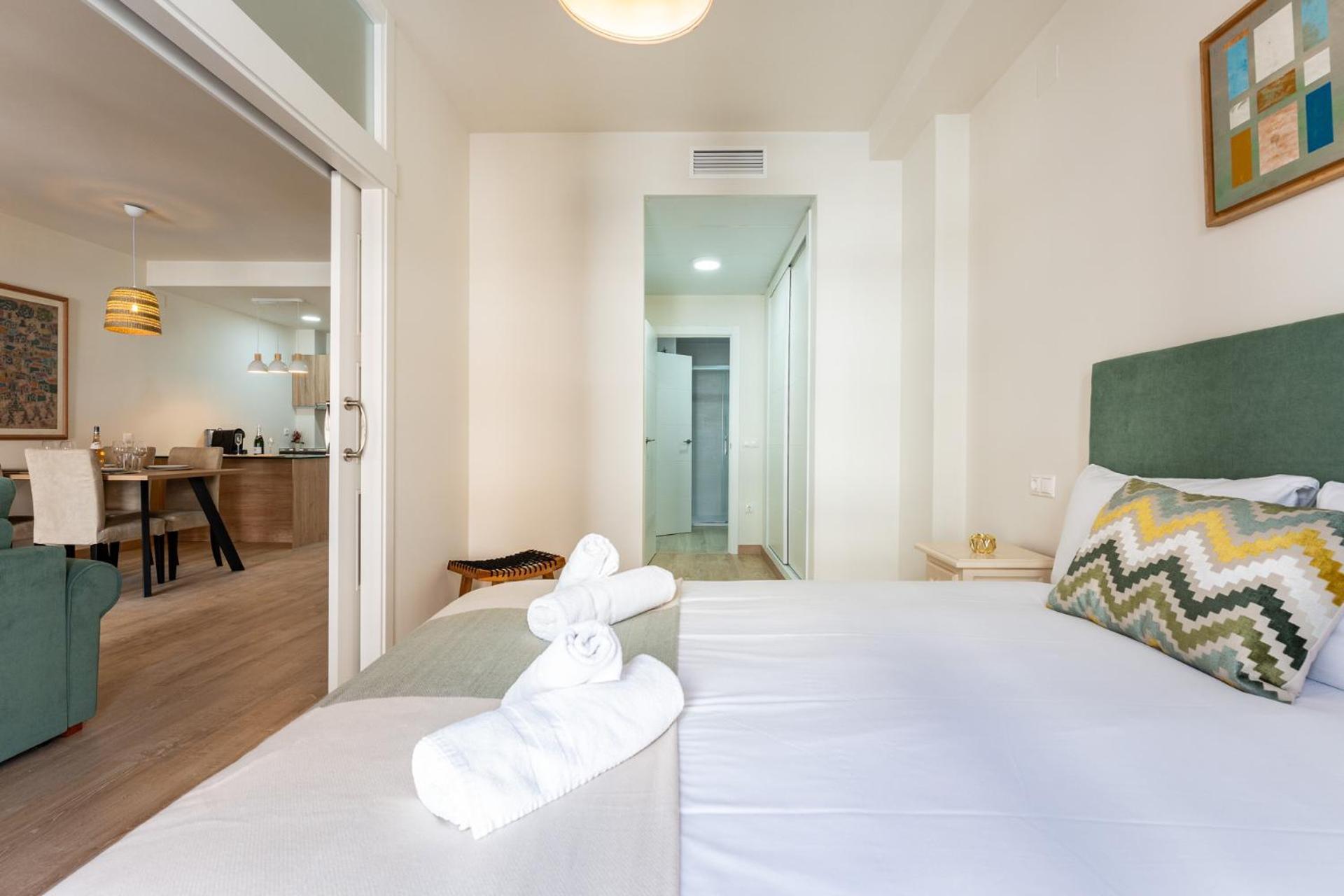 Malagasuite Comfortable Home Apartments Екстериор снимка