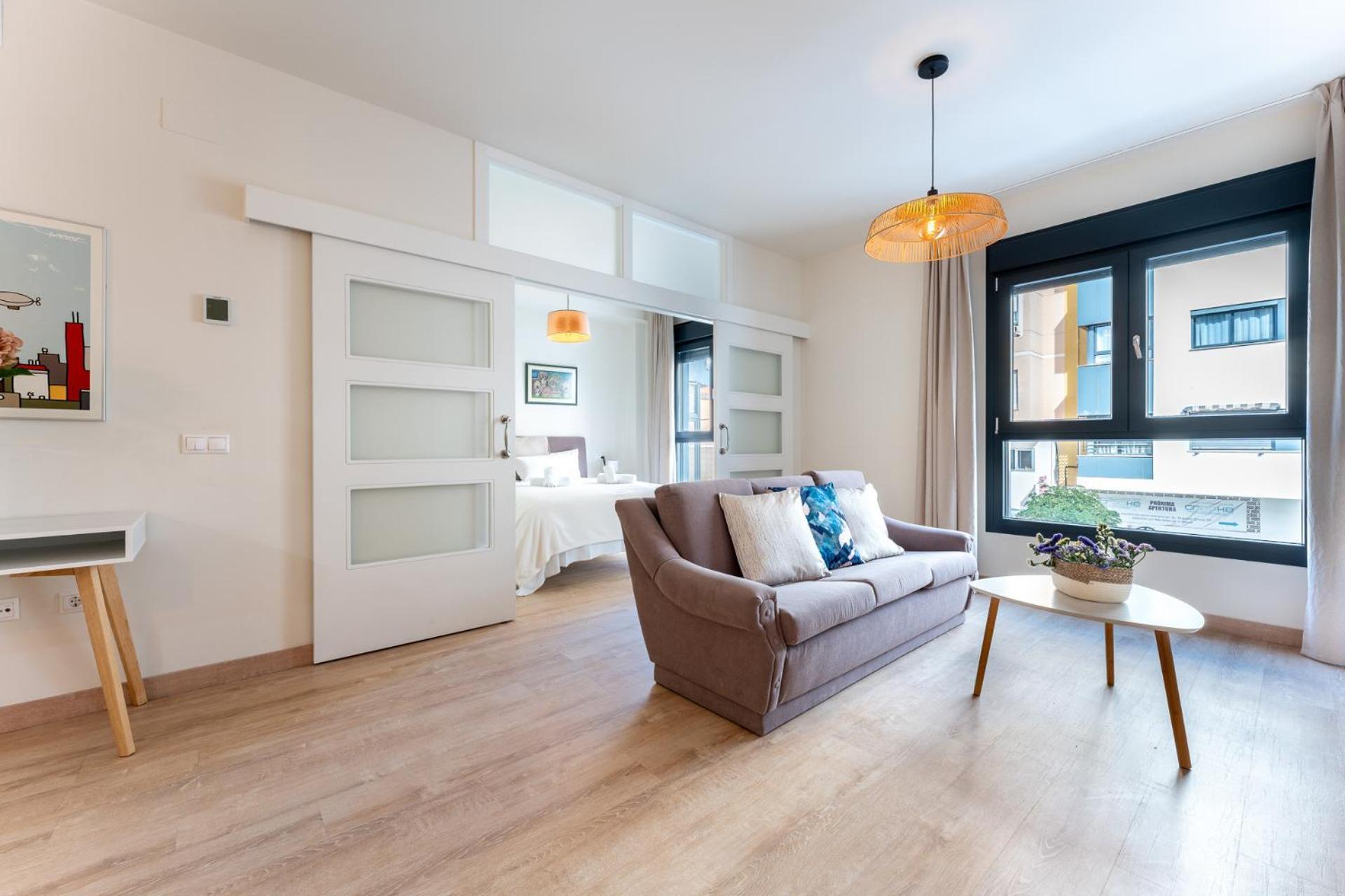 Malagasuite Comfortable Home Apartments Екстериор снимка