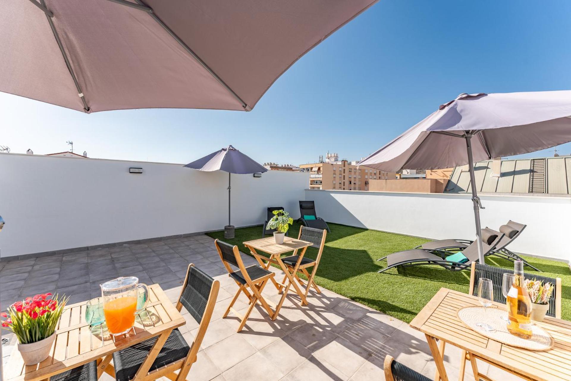 Malagasuite Comfortable Home Apartments Екстериор снимка